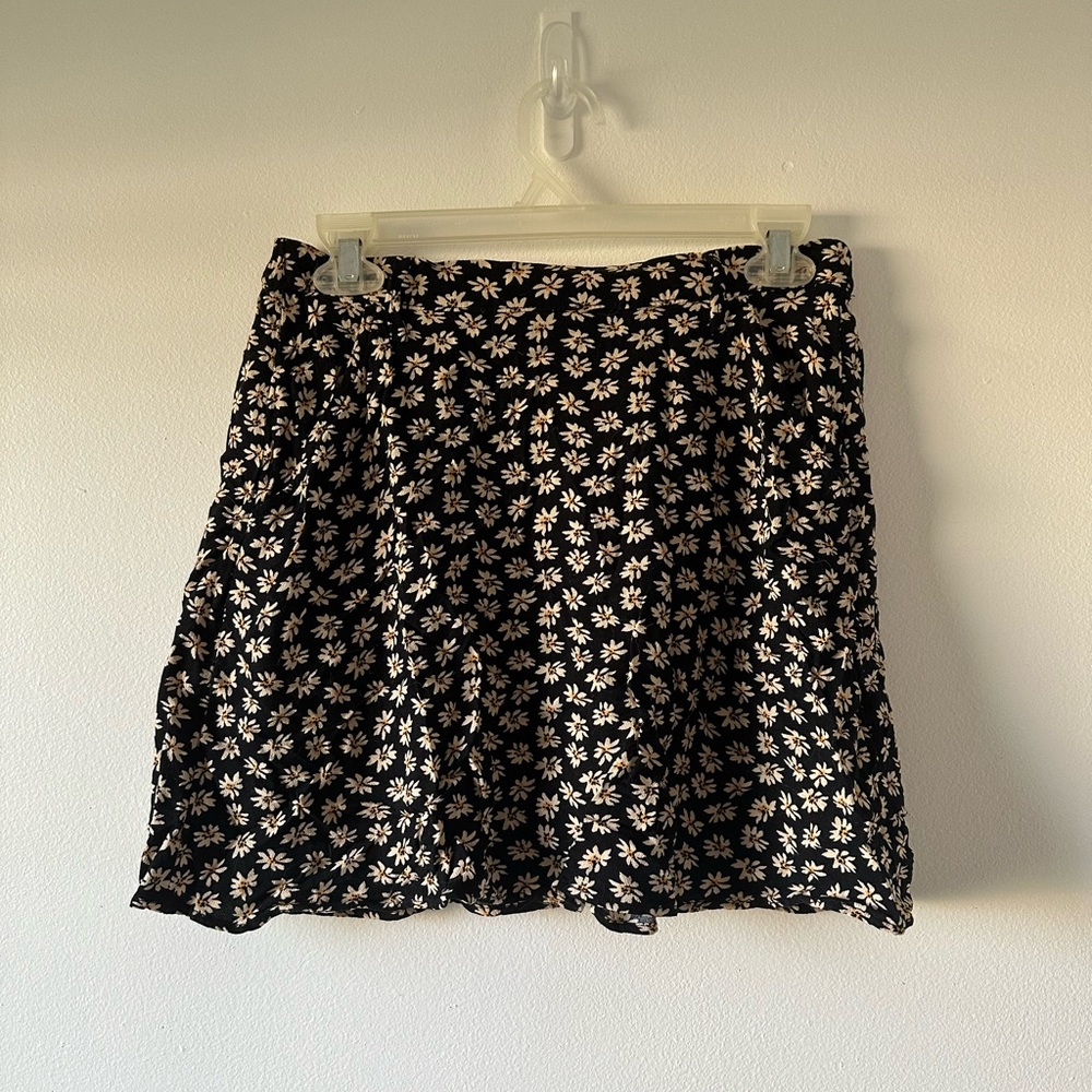 American Eagle floral mini skirt